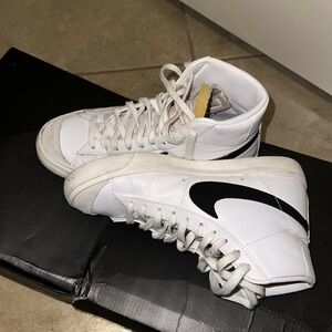 Nike Blazer Mid ‘77